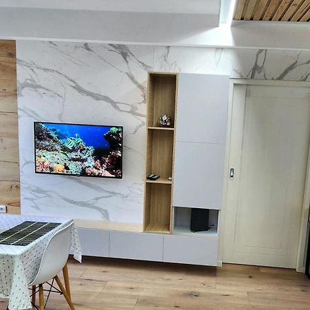 Avalona Apartment 1 Vlorë 外观 照片