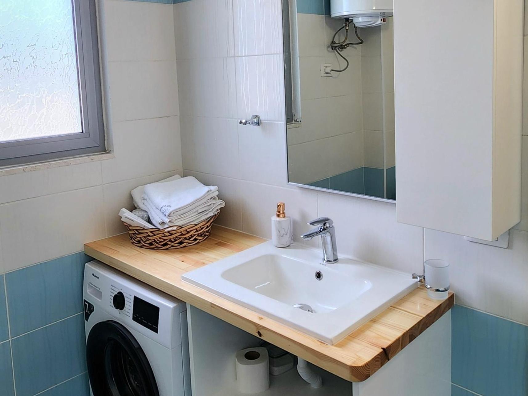 Avalona Apartment 1 Vlorë 外观 照片